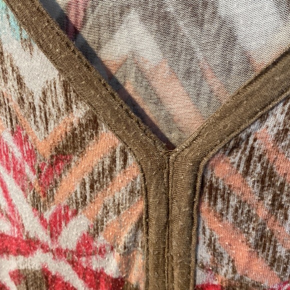 Multi color American rag sleeveless top - Picture 4 of 4